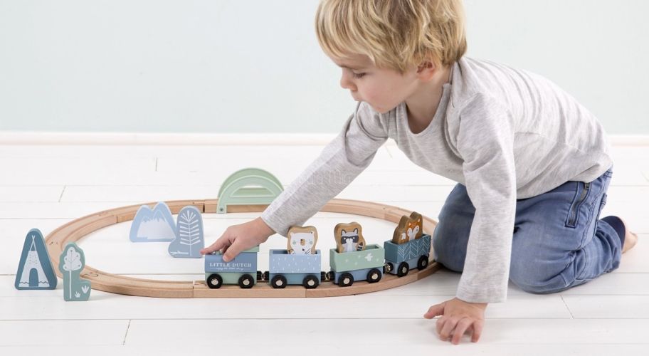 LD4423-Little-Dutch-Holzeisenbahn-Adventure-pastellblau-mint-1