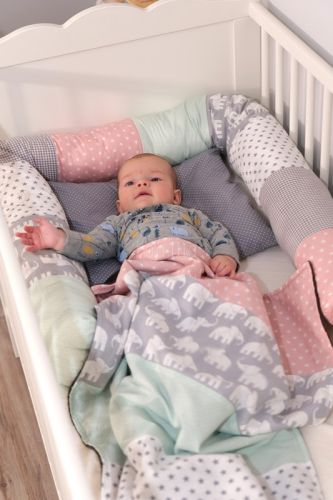 Ullenboom-Lifestyle-Bettschlange-Babydecke-Elefant-Mint-Rosa(4)